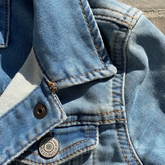 Gap kids denim jacket in xs - Picture 4 of 8